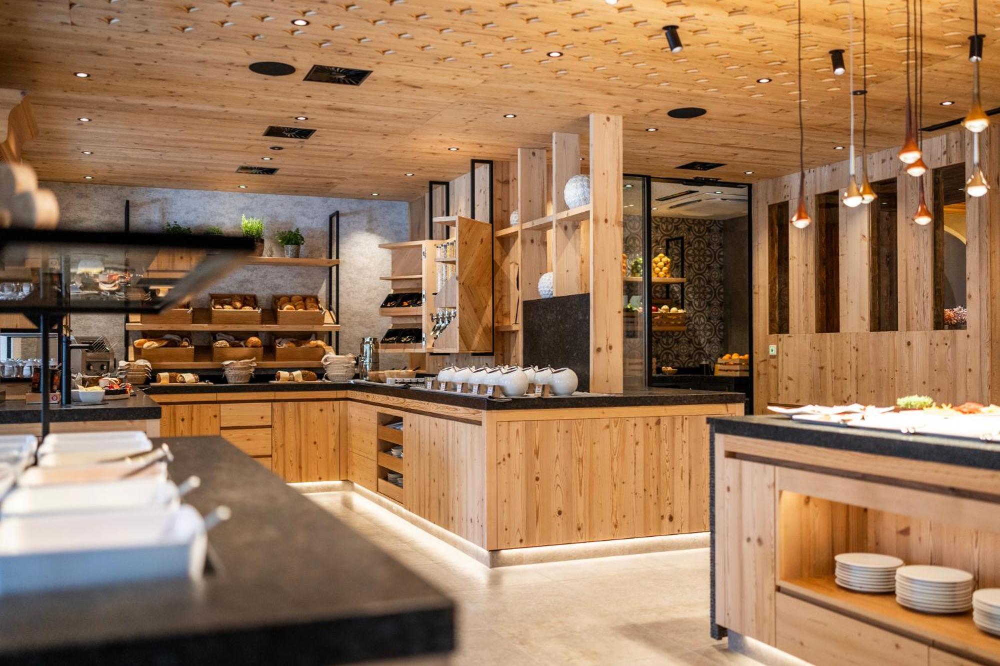 Alpenhotel Ischglerhof Экстерьер фото